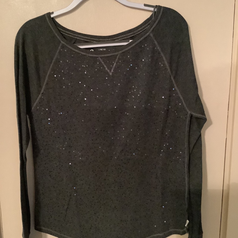 Light weight Aeropostale grey top with sequins size Lg.